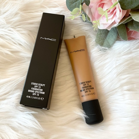MAC Cosmetics Other - MAC Studio Sculpt Foundation NC45